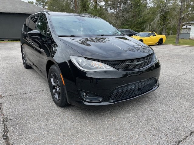 2018 Chrysler Pacifica Touring L Plus's photo